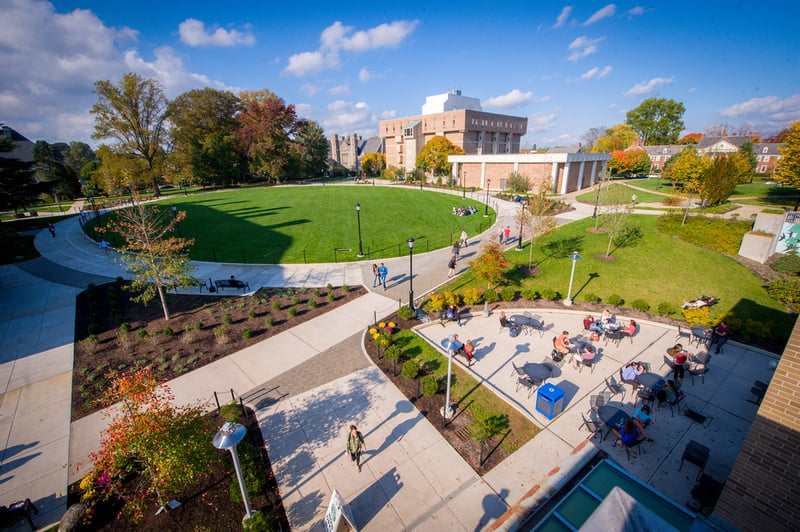 An aerial view of the courtyard at Saint Joseph's University, the host institution for ELS Language Centers in Philadelphia, Pennsylvania, USA.