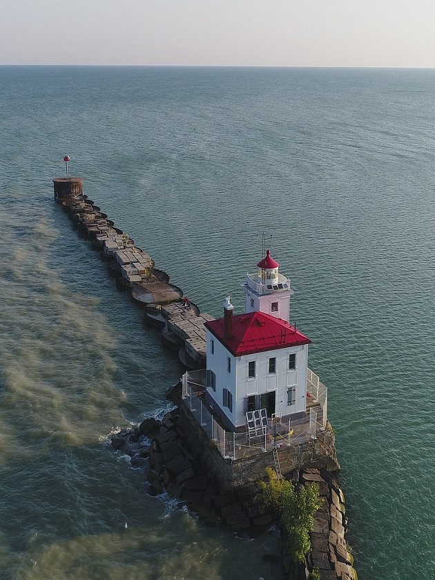 Lake Erie in Cleveland, Ohio, USA near ELS Language Centers.